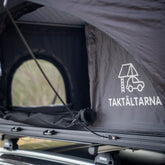 Eristävä sisäteltta kattotelttaan Totthummeln