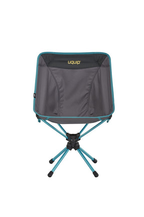 Lätt och stark campingstol från Uquip i färgen grått med snurrfunktion