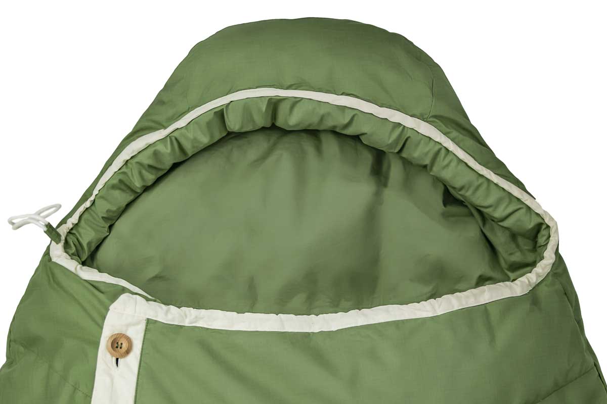Huvuddelen på Biopod Downwoll Nature från Gruezi bag, en grön sovsäck med ull och dun gjord av 100% naturmaterial